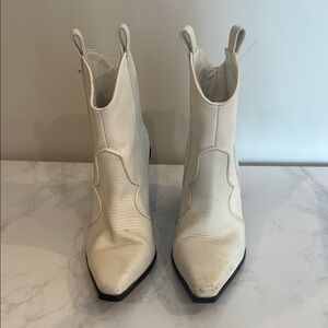 SENSO Cream Ankle Boots Western Style